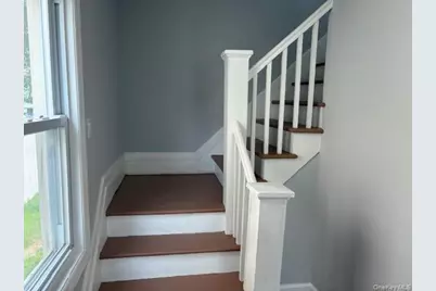 110 Woodside Avenue, Freeport, NY 11520 - Photo 8