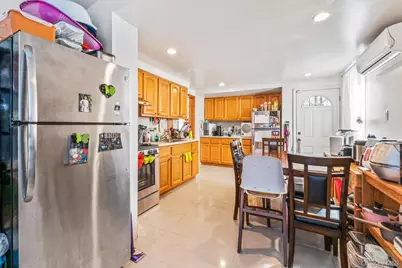 44-06 Jessie Court, Little Neck, NY 11363 - Photo 6