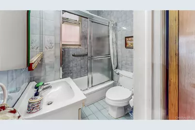 31-71 32 Street, Astoria, NY 11106 - Photo 10