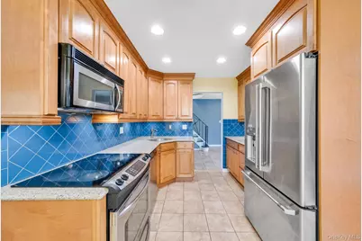 5 Montrose Lane, East Northport, NY 11731 - Photo 4