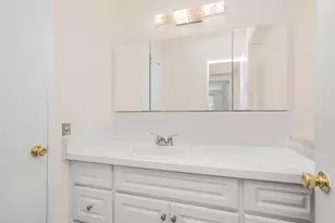 1 Balint Dr, Yonkers, NY 10710 - Photo 8