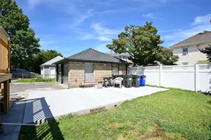 154-25 13th Ave, Whitestone, NY 11357 - Photo 18