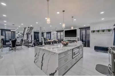 183 Arthur Avenue, Floral Park, NY 11001 - Photo 12