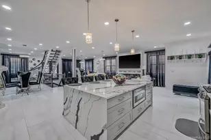 183 Arthur Ave, Floral Park, NY 11001 - Photo 12