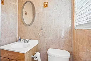 1013 Stafford Rd, Valley Stream, NY 11580 - Photo 16