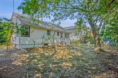 1013 Stafford Road, Valley Stream, NY 11580 - Photo 4