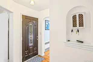 1013 Stafford Rd, Valley Stream, NY 11580 - Photo 20