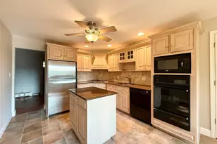 4 Dutch Ct, West Nyack, NY 10994 - Photo 4