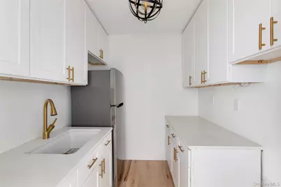 360 Westchester Avenue #223, Port Chester, NY 10573 - Photo 10