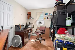 833 E 229th St, Bronx, NY 10466 - Photo 16