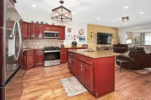 833 E 229th St, Bronx, NY 10466 - Photo 8