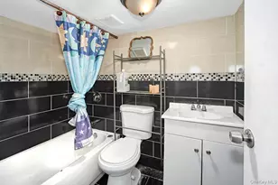 833 E 229th St, Bronx, NY 10466 - Photo 20