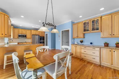 1012 Sunset Street, Yorktown Heights, NY 10598 - Photo 12