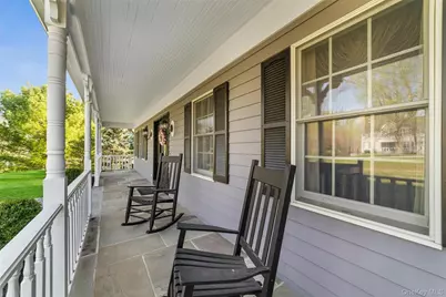 1012 Sunset Street, Yorktown Heights, NY 10598 - Photo 4