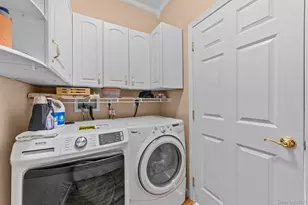 1012 Sunset St, Yorktown Heights, NY 10598 - Photo 16