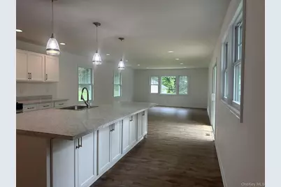 121 W Main Street, Kings Park, NY 11754 - Photo 12