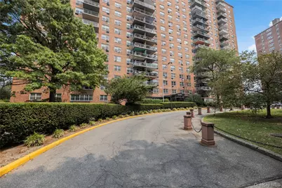 880 Boynton Avenue #13L, Bronx, NY 10473 - Photo 14
