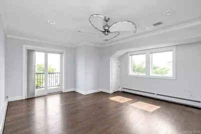 236 E Shore Drive, Massapequa, NY 11758 - Photo 18