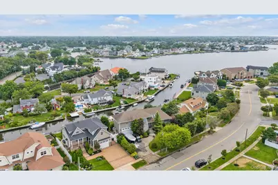 236 E Shore Drive, Massapequa, NY 11758 - Photo 26