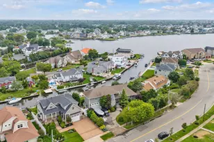 236 E Shore Dr, Massapequa, NY 11758 - Photo 26