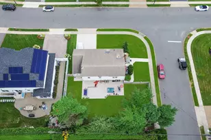 33 Shelter Hill Rd, Plainview, NY 11803 - Photo 32