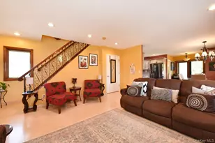 385 Oceanside Pkwy, Oceanside, NY 11572 - Photo 6