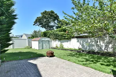 385 Oceanside Parkway, Oceanside, NY 11572 - Photo 26