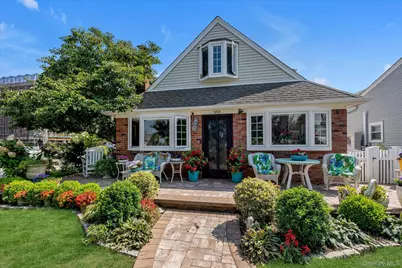 500 W Penn Street, Long Beach, NY 11561 - Photo 6