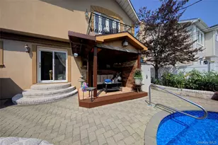 997 Glen Dr, Franklin Square, NY 11010 - Photo 40