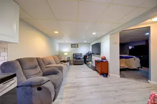 997 Glen Dr, Franklin Square, NY 11010 - Photo 30