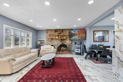 1212 Herzel Boulevard, West Babylon, NY 11704 - Photo 10