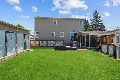 1212 Herzel Boulevard, West Babylon, NY 11704 - Photo 38