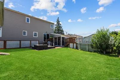1212 Herzel Boulevard, West Babylon, NY 11704 - Photo 40