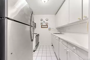 106 Central Park S, New York, NY 10019 - Photo 10