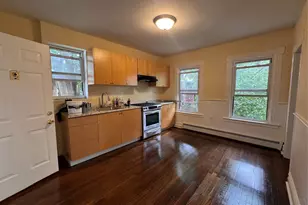 39 Avoca St, Newburgh, NY 12550 - Photo 2