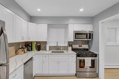 220 E Chester Street, Long Beach, NY 11561 - Photo 14