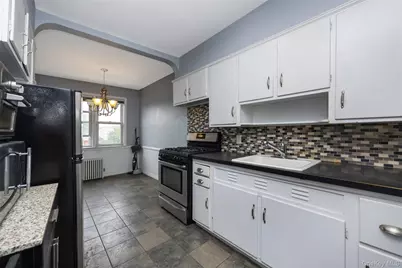 8012 165th Street, Flushing, NY 11432 - Photo 12