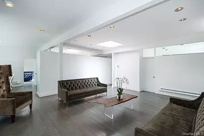 145 Arrandale Avenue, Great Neck, NY 11024 - Photo 8