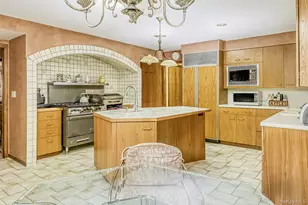 352 Phillips Hill Rd, New City, NY 10956 - Photo 16