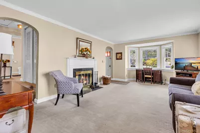 14 Coralyn Avenue, White Plains, NY 10605 - Photo 6