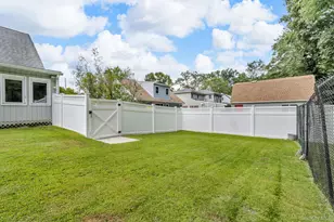 14 Coralyn Ave, White Plains, NY 10605 - Photo 30