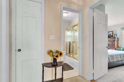 14 Coralyn Avenue, White Plains, NY 10605 - Photo 18