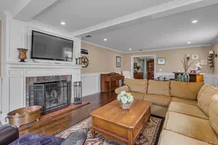 222 Bay Ave, Bayport, NY 11705 - Photo 4