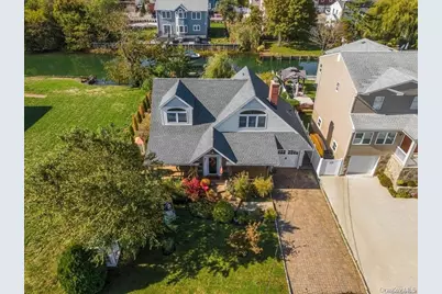 3442 Colony Drive, Baldwin, NY 11510 - Photo 2