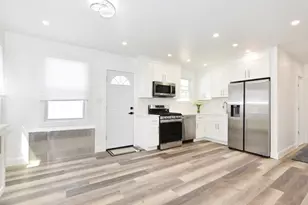 180 Evelyn Rd, Mineola, NY 11501 - Photo 4