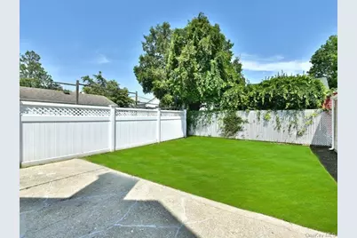 180 Evelyn Road, Mineola, NY 11501 - Photo 12