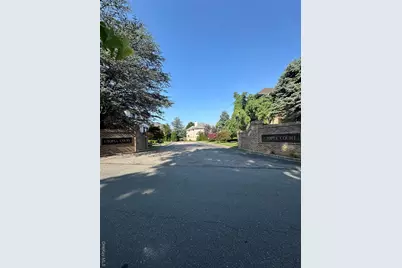 1 Utopia Court, New York, NY 10304 - Photo 1