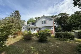 216 Glenwood Ln, Port Jefferson, NY 11777 - Photo 2