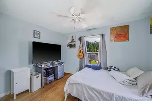 395 Linnet St, Greenport, NY 11944 - Photo 10