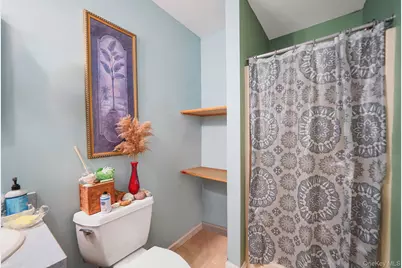 395 Linnet Street, Greenport, NY 11944 - Photo 12